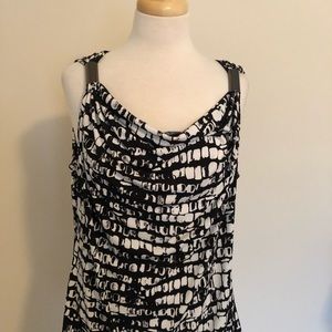 Kenneth Cole tank with shoulder detail XL